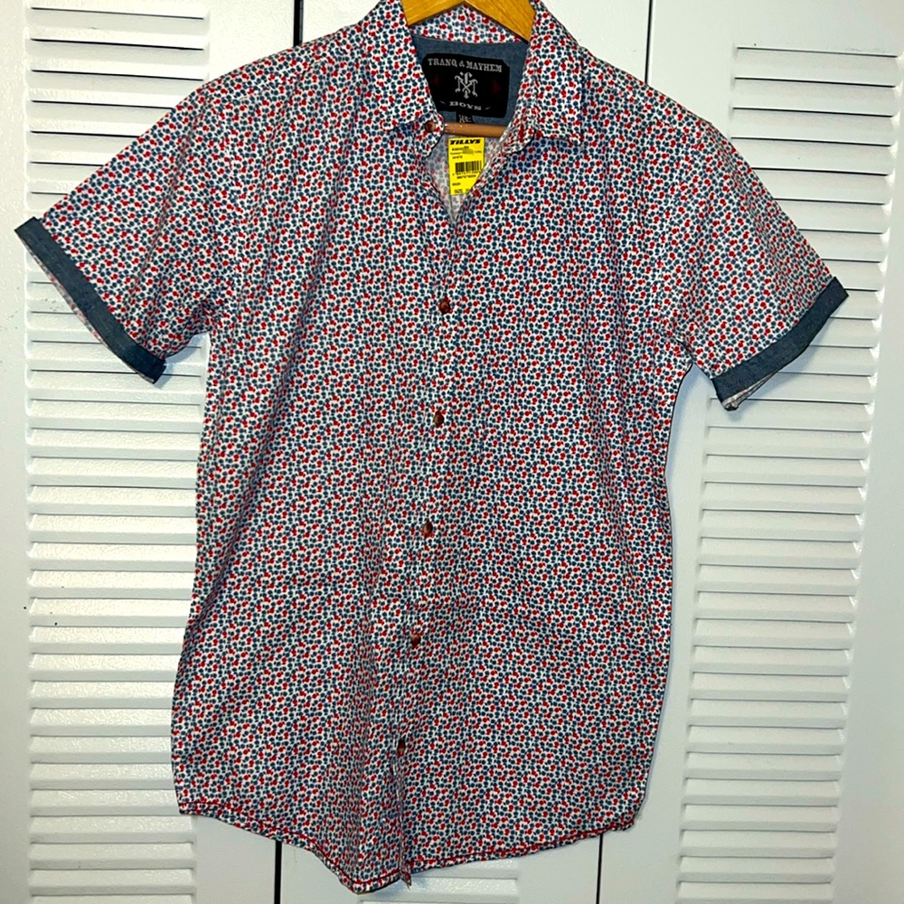 New with tags button down shirt